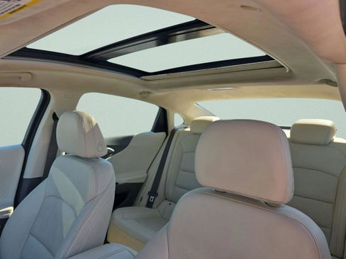 Used 2024 Chevrolet Malibu LT image 19