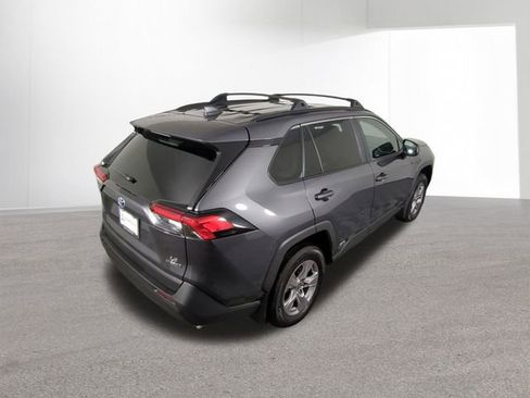 Used 2024 Toyota RAV4 LE image 37