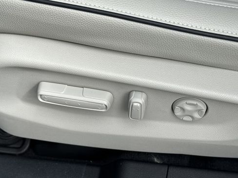 New 2026 Honda Odyssey Touring image 28