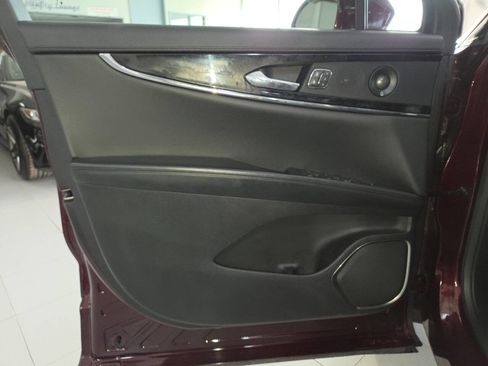 Used 2021 Lincoln Nautilus Reserve FWD image 13
