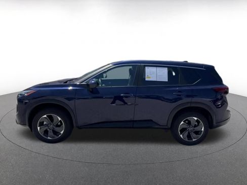 Used 2025 Nissan Rogue SV FWD image 7