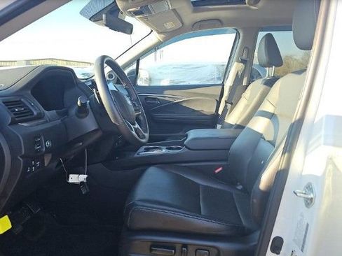 Used 2025 Honda Ridgeline RTL image 6