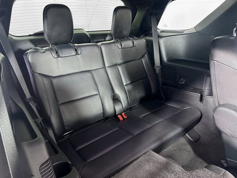 Used 2020 Ford Explorer Limited w/ Class III Trailer Tow Package image 36