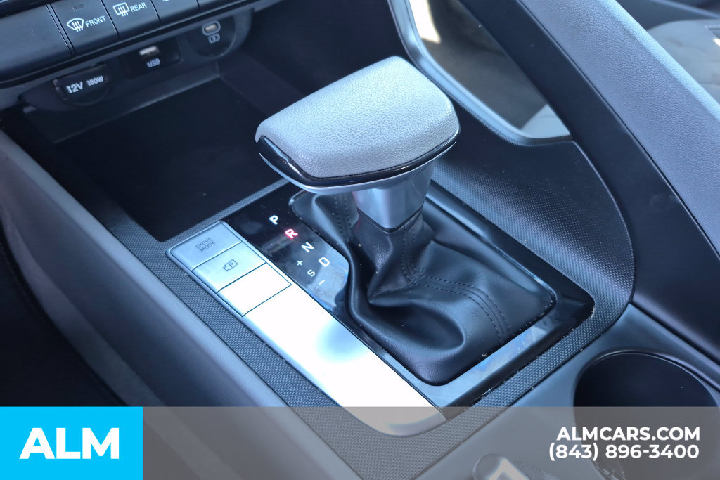 Certified 2024 Hyundai Elantra SEL FWD image 29