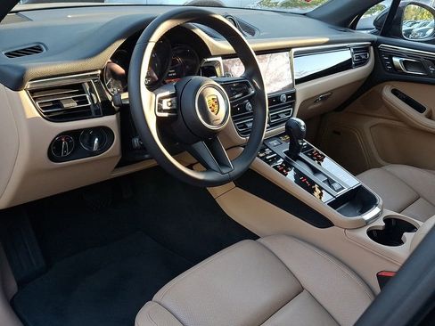 Used 2023 Porsche Macan Turbo AWD/4WD image 9