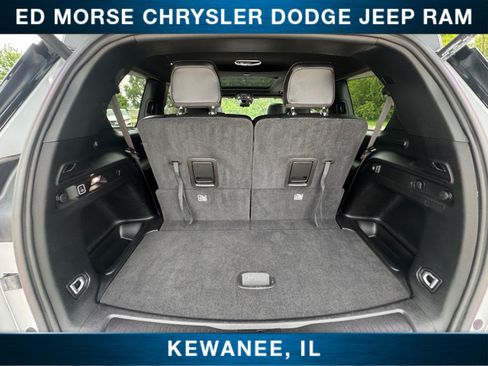 Used 2024 Jeep Grand Cherokee L Limited w/ Luxury Tech Group II AWD/4WD image 19