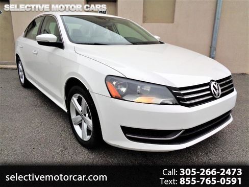 Used 2013 Volkswagen Passat 2.5 SE FWD image 1