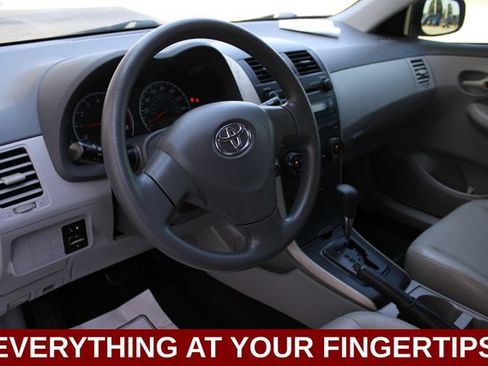 Used 2009 Toyota Corolla LE FWD image 2
