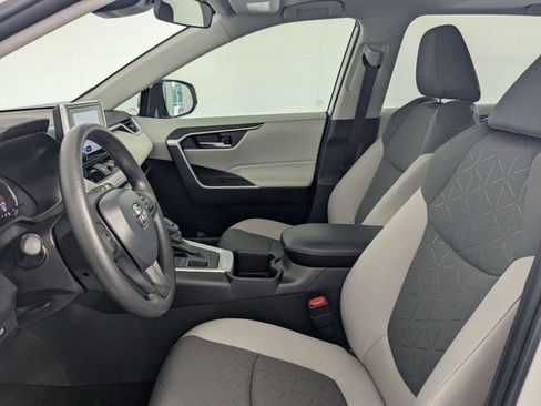 Certified 2025 Toyota RAV4 XLE w/ Convenience Package AWD/4WD image 11
