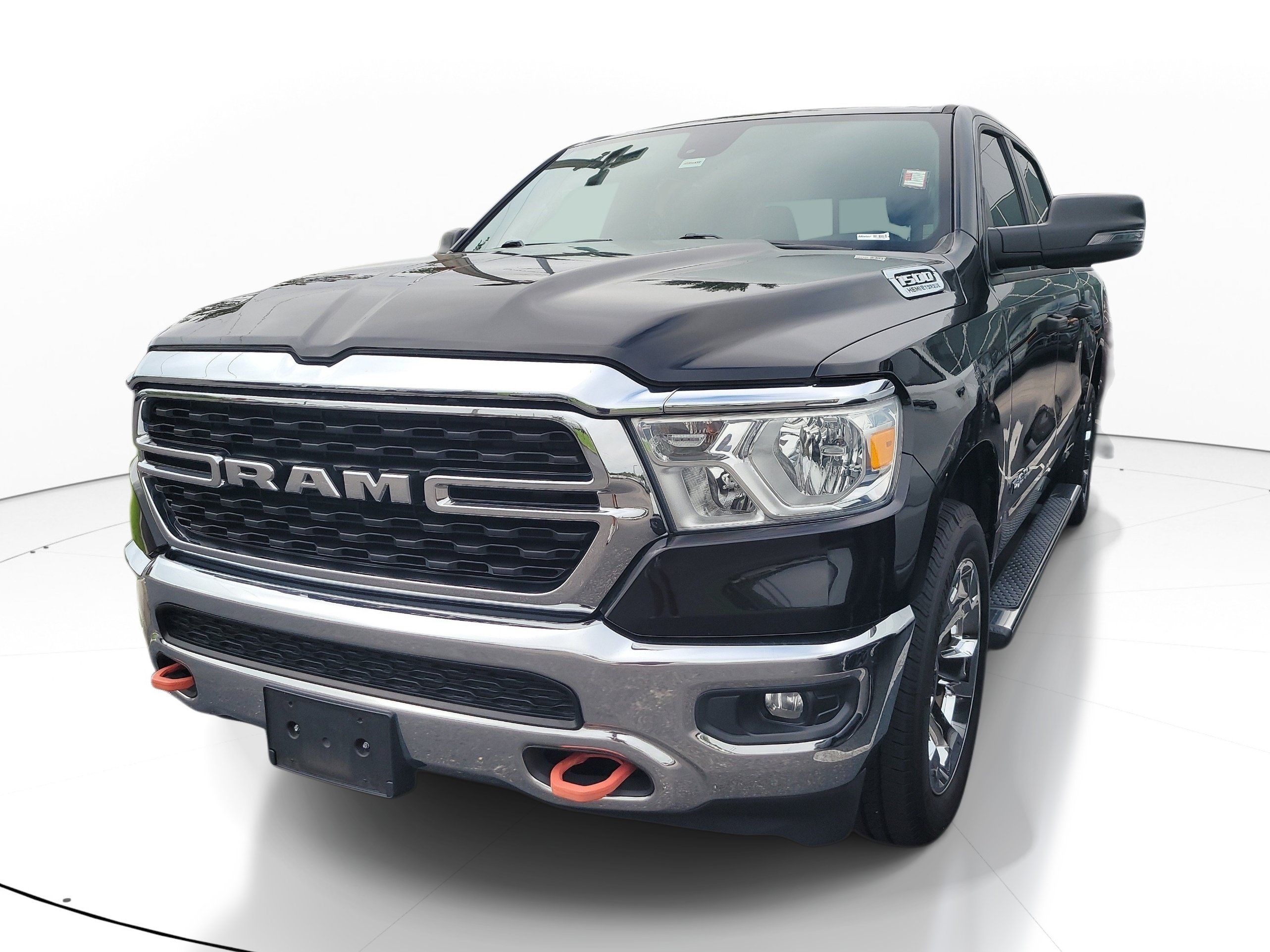 Used 2023 RAM 1500 Big Horn AWD/4WD image 3