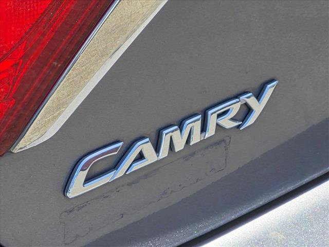 Used 2017 Toyota Camry SE FWD image 13