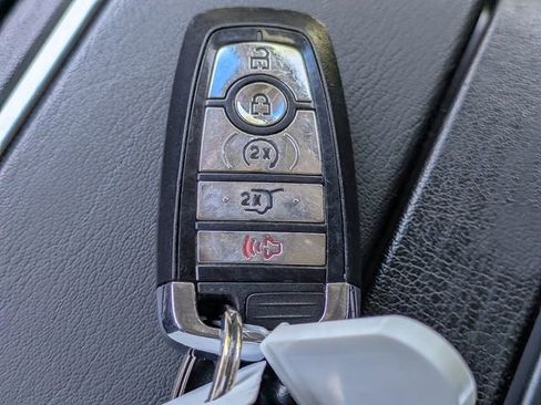 Used 2021 Lincoln Navigator Reserve image 38