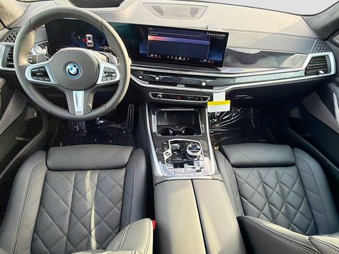 New 2026 BMW X5 xDrive50e w/ Executive Package AWD/4WD image 16