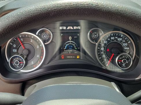 Used 2023 RAM 2500 Big Horn w/ Cold Weather Group AWD/4WD image 25