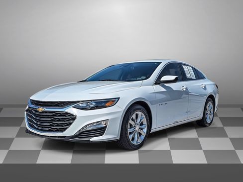 Used 2025 Chevrolet Malibu LT FWD image 3