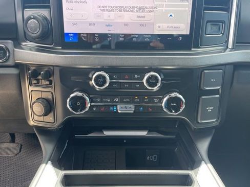 New 2025 Ford F250 Platinum image 19