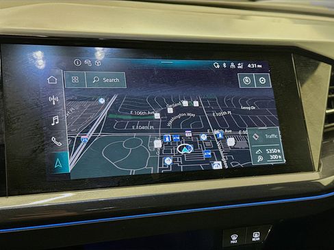 Used 2022 Audi Q4 e-tron Prestige image 22