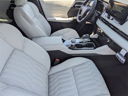 New 2025 Mitsubishi Outlander SEL image 7