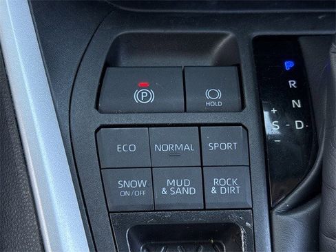 Used 2024 Toyota RAV4 XLE w/ Convenience Package image 21