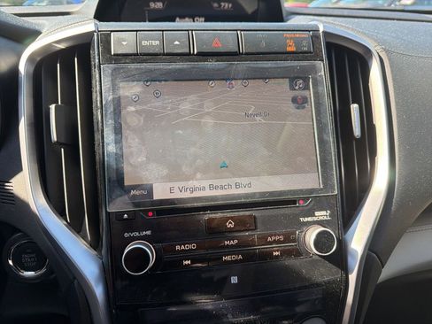 Used 2020 Subaru Ascent Limited w/ Technology Package AWD/4WD image 17