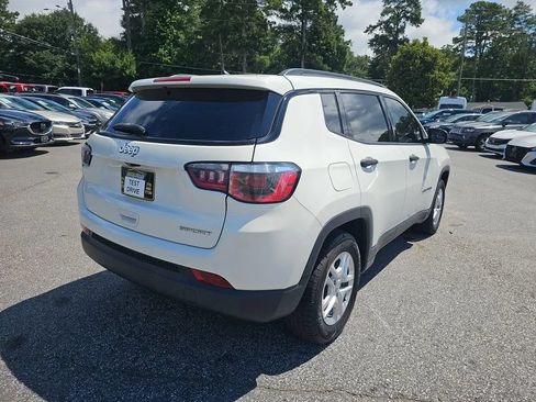 Used 2018 Jeep Compass Sport FWD image 9