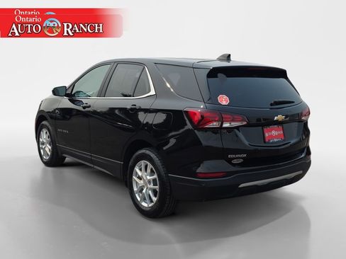 Used 2024 Chevrolet Equinox LT FWD image 3