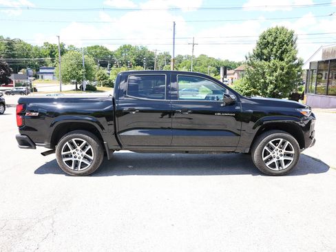 Used 2023 Chevrolet Colorado Z71 w/ Z71 Convenience Package 2 AWD/4WD image 8