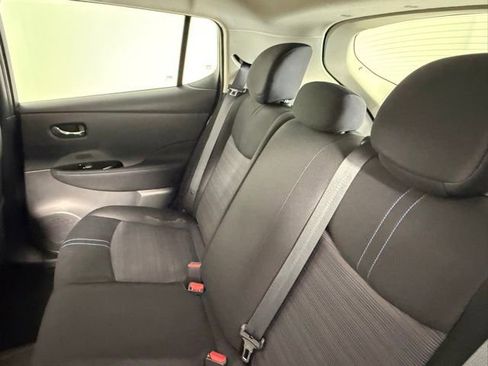 Used 2021 Nissan Leaf SV image 38