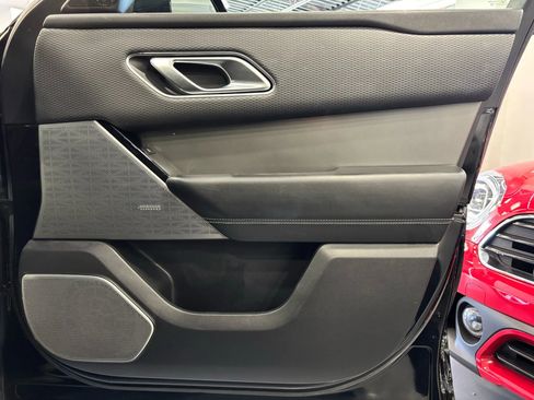 Used 2020 Land Rover Range Rover Velar S image 46