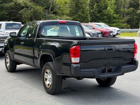 Used 2016 Toyota Tacoma SR RWD image 3