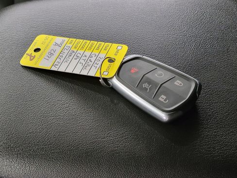 Certified 2025 Cadillac XT5 Premium Luxury image 26