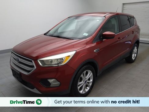 Used 2017 Ford Escape SE FWD image 1