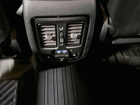 Used 2024 Dodge Durango R/T image 27