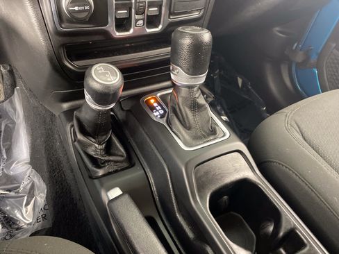 Used 2020 Jeep Wrangler Unlimited Sport S AWD/4WD image 28