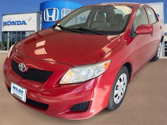 Used 2010 Toyota Corolla LE image 1