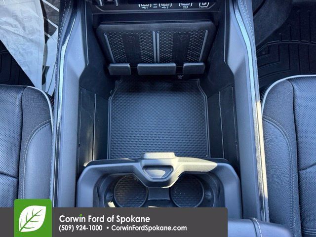 Used 2025 RAM 3500 Limited AWD/4WD image 34