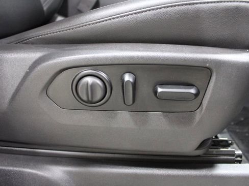 Used 2021 GMC Sierra 1500 SLT image 28