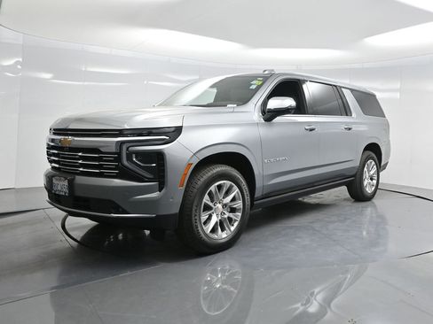 Used 2025 Chevrolet Suburban Premier image 60