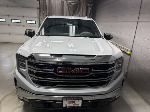 New 2026 GMC Sierra 1500 SLT w/ SLT Premium Plus Package AWD/4WD image 6
