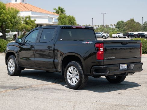 Used 2023 Chevrolet Silverado 1500 Custom image 6