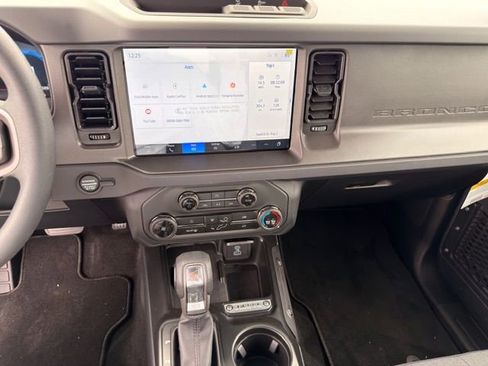 New 2025 Ford Bronco 4-Door AWD/4WD image 2