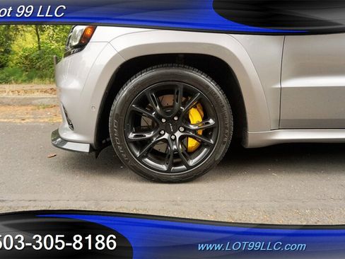 Used 2017 Jeep Grand Cherokee SRT AWD/4WD image 4