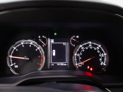 Used 2022 Toyota 4Runner TRD Off-Road Premium image 37