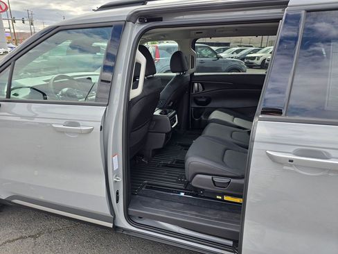 New 2026 Kia Carnival SX Prestige FWD image 15