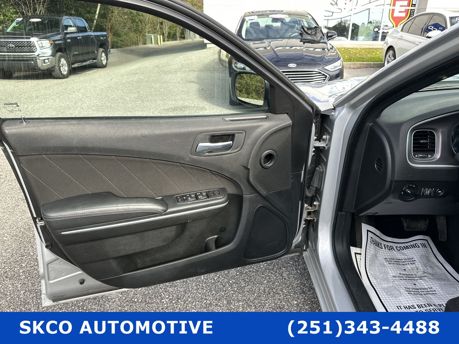 Used 2022 Dodge Charger SXT RWD image 12