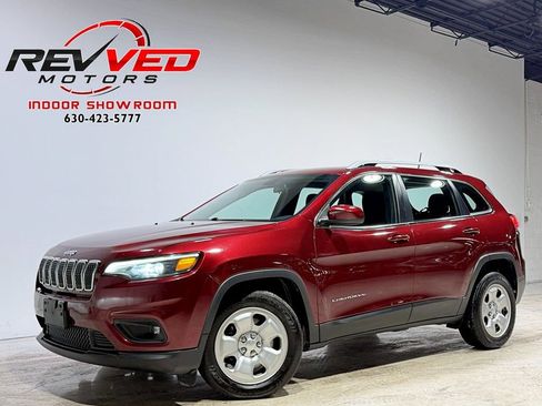 Used 2019 Jeep Cherokee Latitude w/ Cold Weather Group image 1