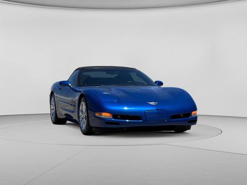 Used 2003 Chevrolet Corvette Convertible w/ Preferred Equipment Group1 RWD image 4
