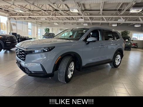 Used 2025 Honda CR-V LX image 4