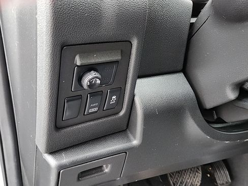 Used 2015 Nissan Rogue S w/ Convenience Package image 12