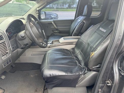 Used 2004 Nissan Titan LE w/ (Tow) Big Tow Pkg image 12